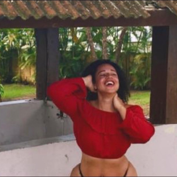 Scarlet Red Off Shoulder Crop - Picture 1 of 4